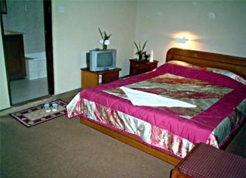 Hotel Lake House Покхара Екстер'єр фото